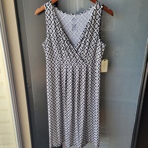 ST. JOHN'S BAY BLACK WHITE BEIGE MIDI TIERED RUFFLE BOTTOM SLEEVELESS MEDIUM